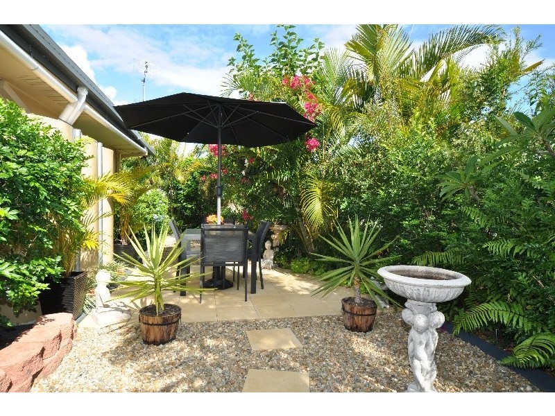 1/35 Milton Avenue, Paradise Point QLD 4216