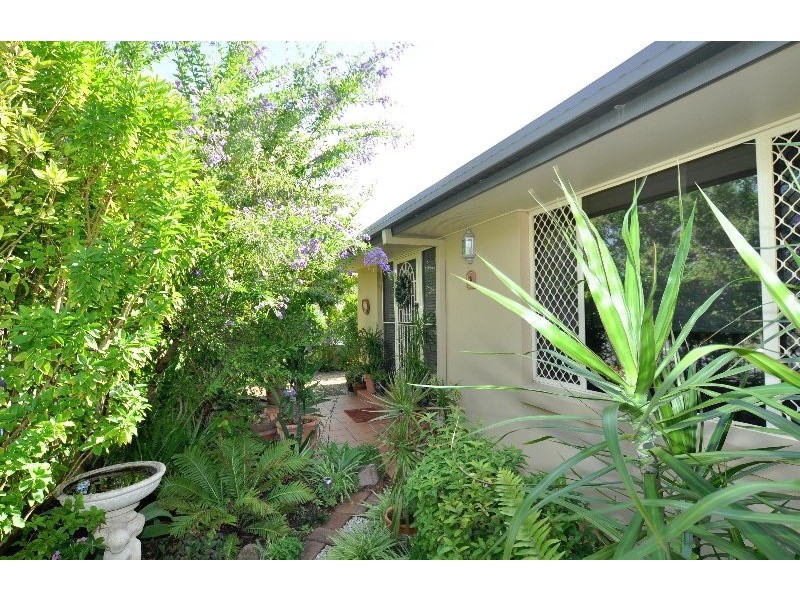 1/35 Milton Avenue, Paradise Point QLD 4216