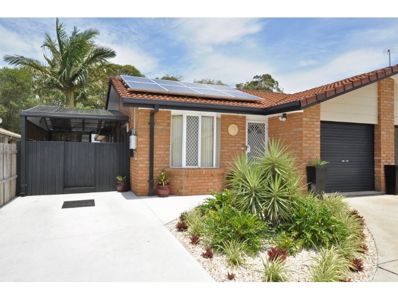 1/7 Clovelly Place, Labrador QLD 4215