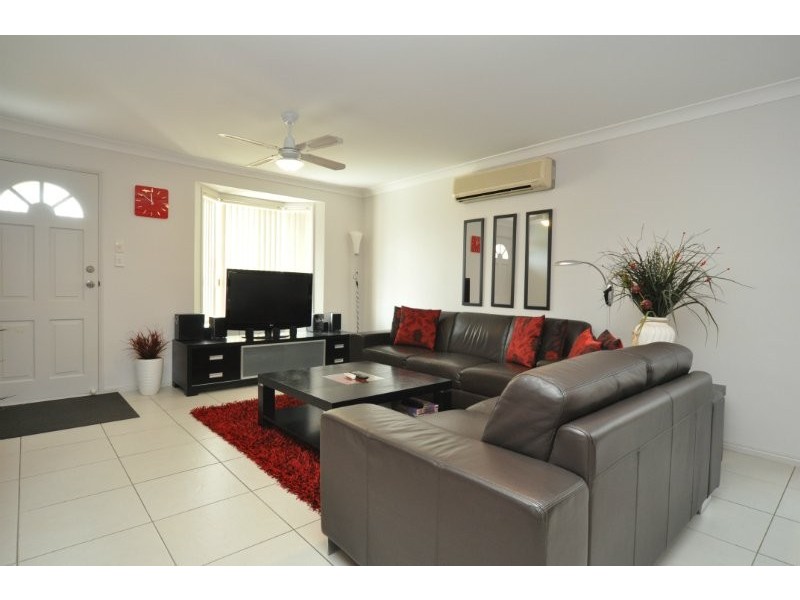 1/7 Clovelly Place, Labrador QLD 4215