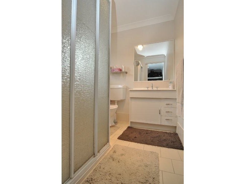 1/7 Clovelly Place, Labrador QLD 4215