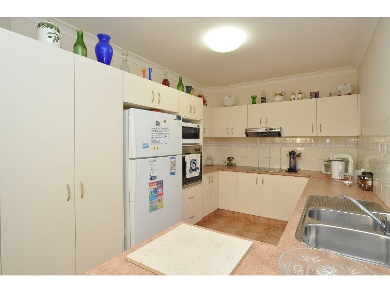 11 Siena Place, Coombabah QLD 4216