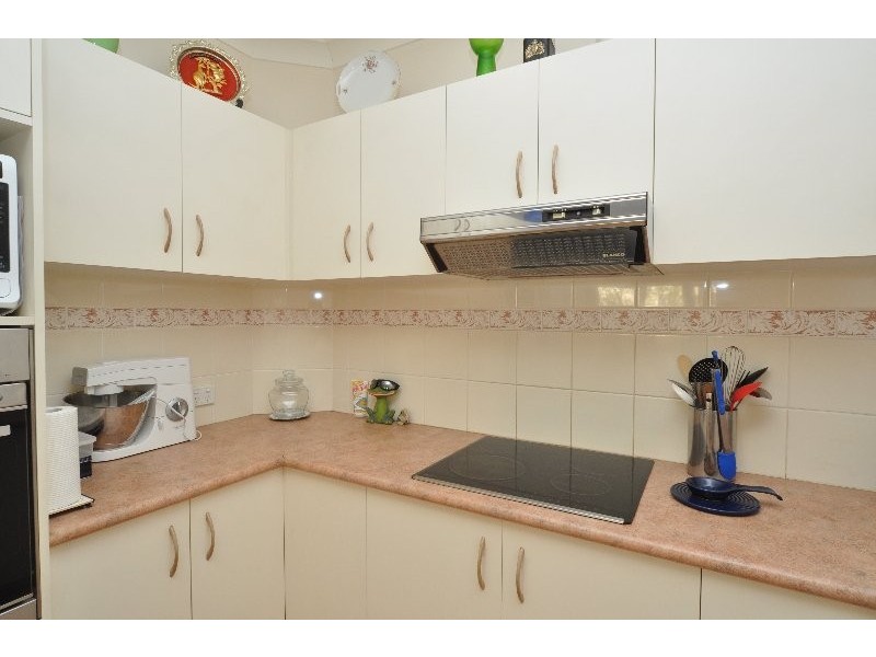 11 Siena Place, Coombabah QLD 4216