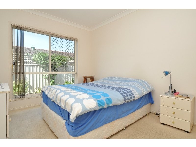 11 Siena Place, Coombabah QLD 4216