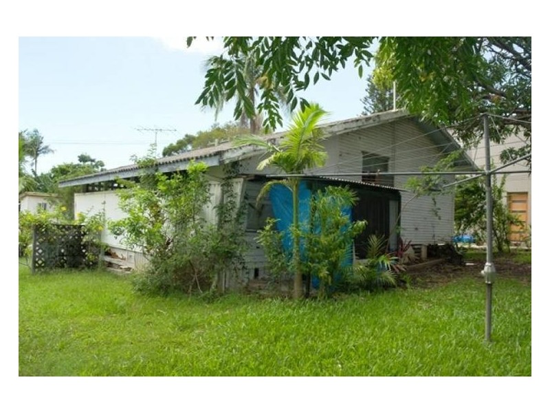 18 Allden Avenue, Labrador QLD 4215