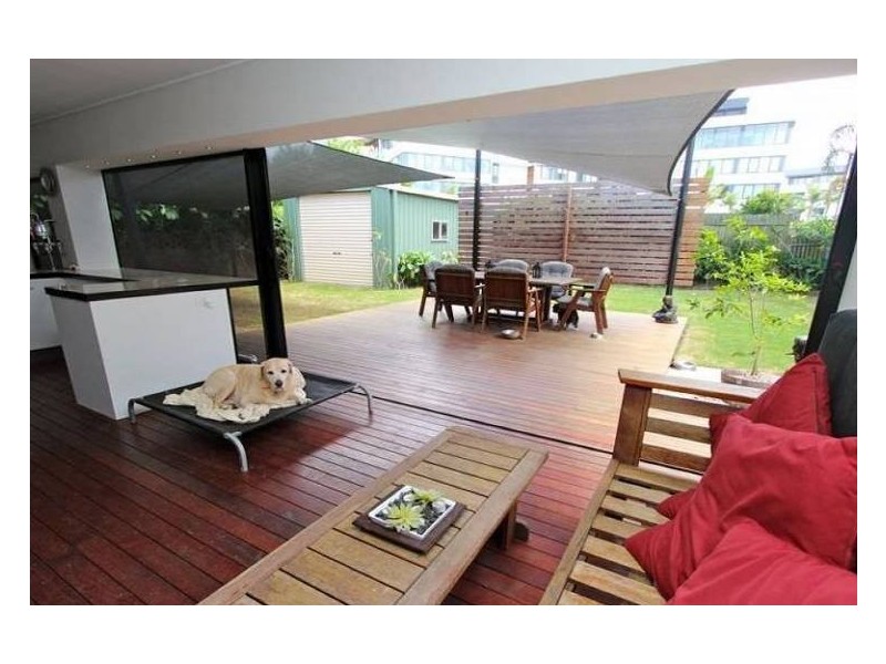 25 Killowill Avenue, Paradise Point QLD 4216