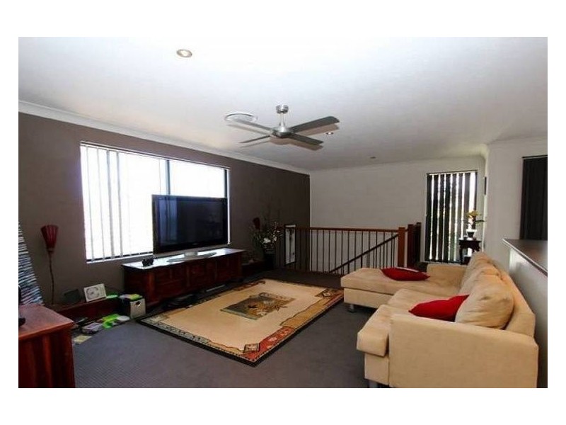 25 Killowill Avenue, Paradise Point QLD 4216