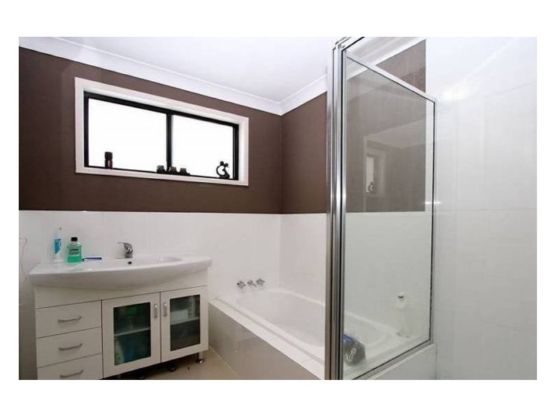25 Killowill Avenue, Paradise Point QLD 4216