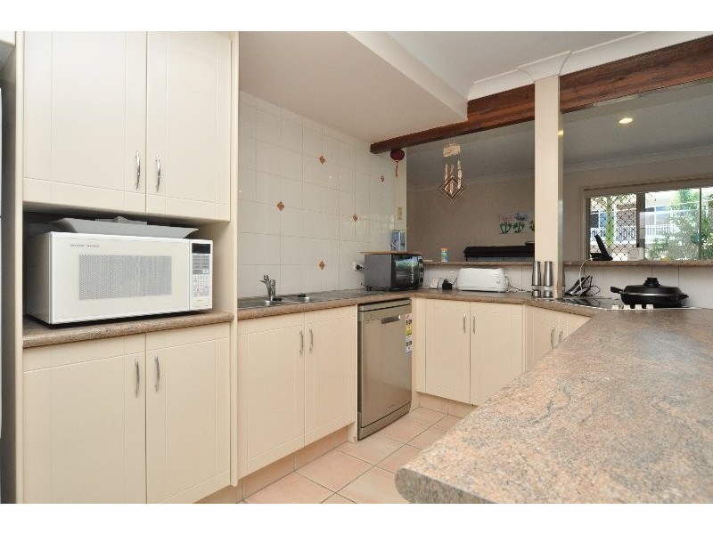 1/31 Eider Avenue, Paradise Point QLD 4216