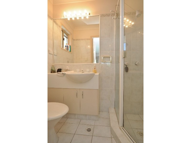 1/31 Eider Avenue, Paradise Point QLD 4216