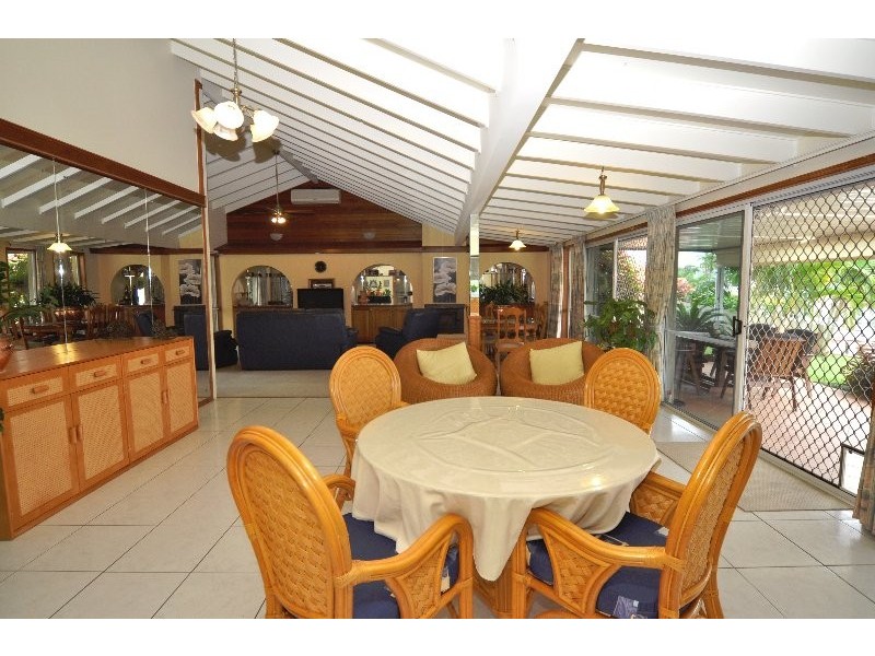 62 Oxley Drive, Paradise Point QLD 4216