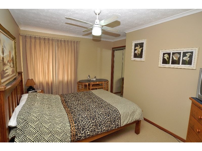 62 Oxley Drive, Paradise Point QLD 4216