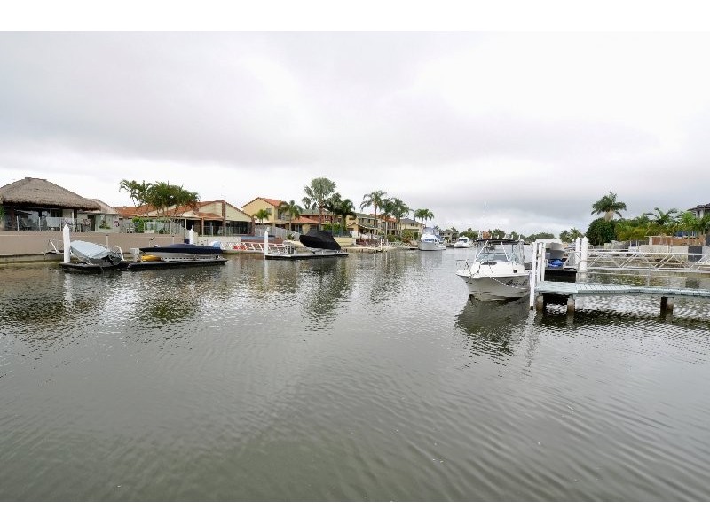62 Oxley Drive, Paradise Point QLD 4216