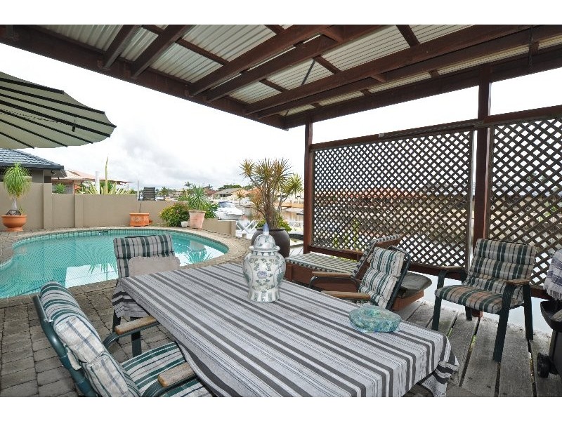 37 Columbus Drive, Hollywell QLD 4216