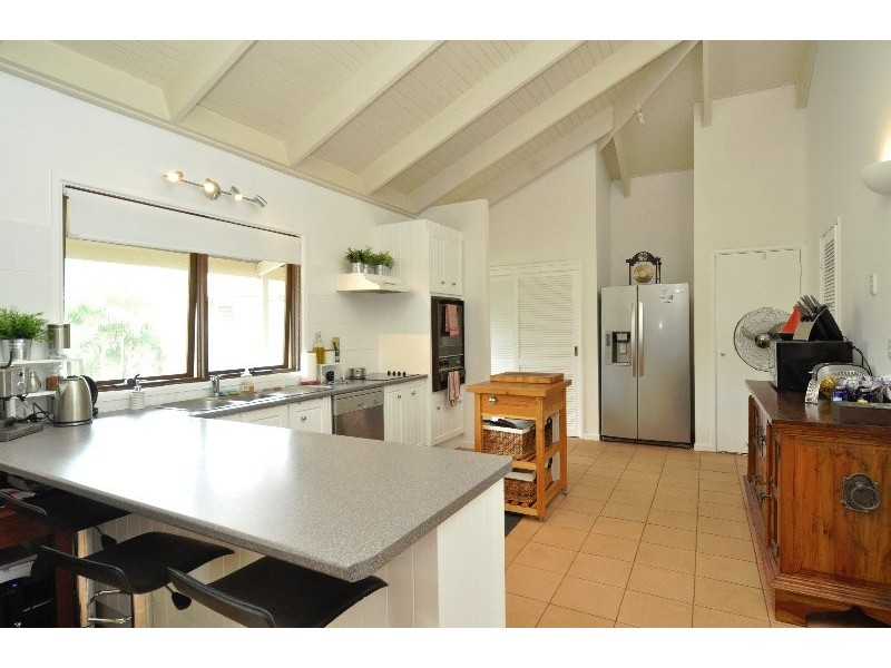 21 Sundown Drive, Paradise Point QLD 4216