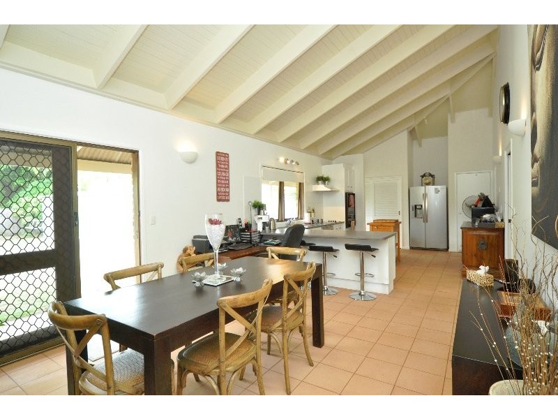 21 Sundown Drive, Paradise Point QLD 4216