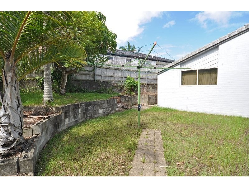 10 Muirefield Place, Arundel QLD 4214