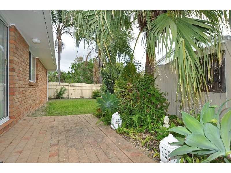 7 Cayman Court, Runaway Bay QLD 4216