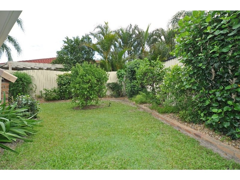 7 Cayman Court, Runaway Bay QLD 4216