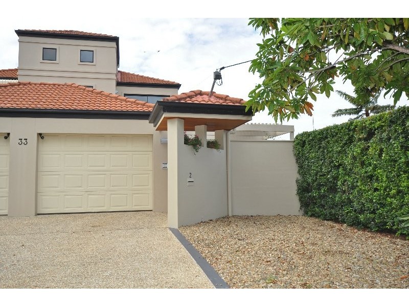 2/33 Drake Avenue, Paradise Point QLD 4216