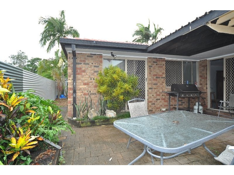 2/5 Brady Drive, Coombabah QLD 4216