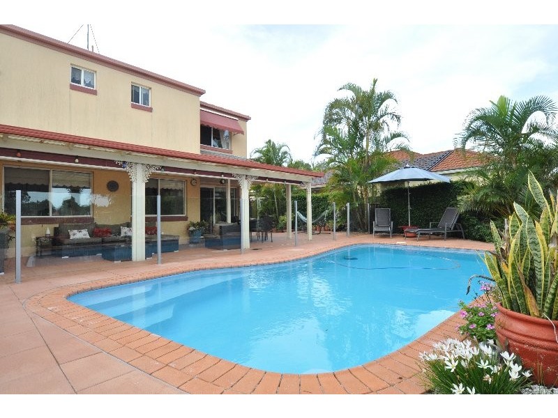 64 Burrendong Road, Coombabah QLD 4216