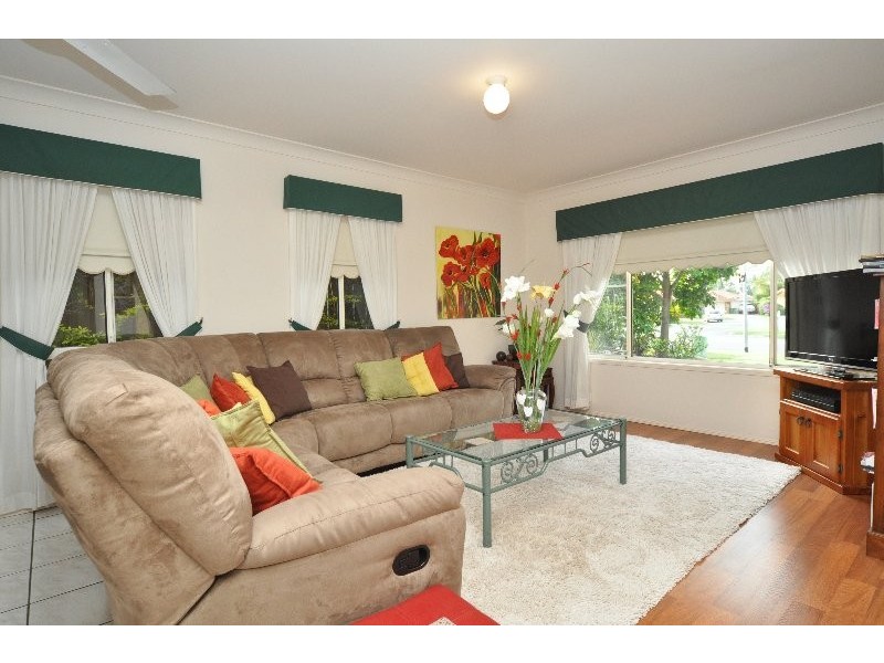 64 Burrendong Road, Coombabah QLD 4216