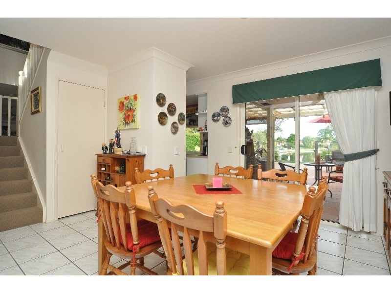 64 Burrendong Road, Coombabah QLD 4216