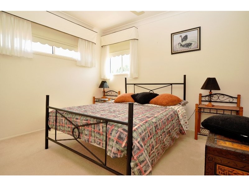 64 Burrendong Road, Coombabah QLD 4216