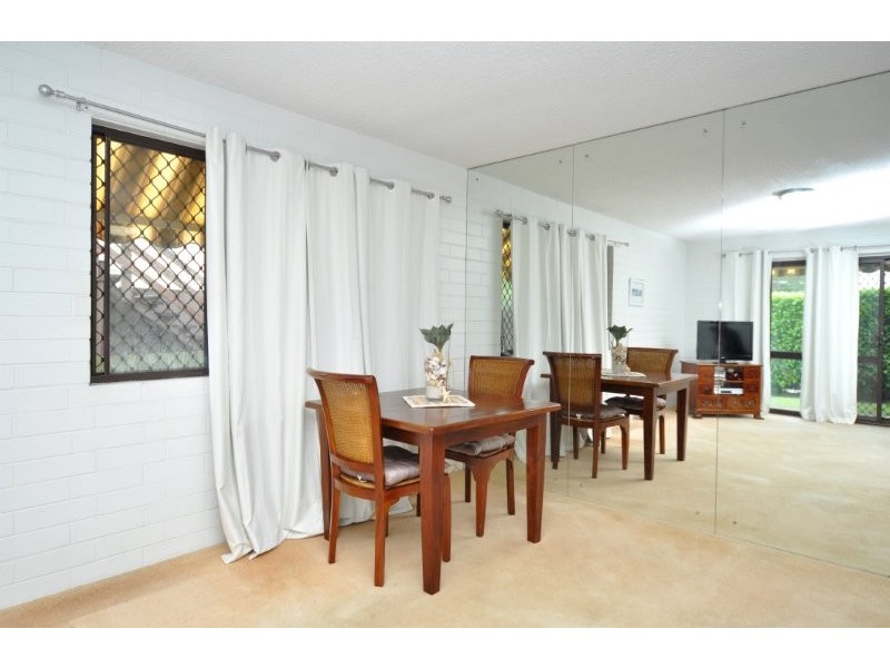 1/28 Errol Avenue, Paradise Point QLD 4216