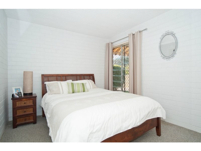 1/28 Errol Avenue, Paradise Point QLD 4216