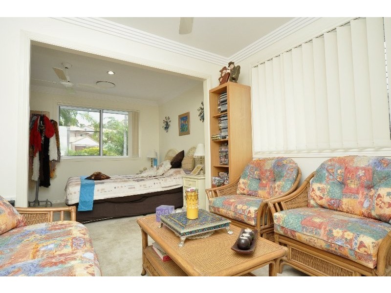 2/62 Compass Drive, Biggera Waters QLD 4216