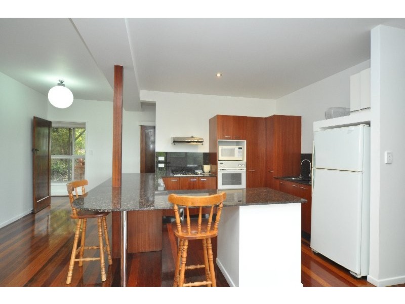 15 Waratah Avenue, Biggera Waters QLD 4216