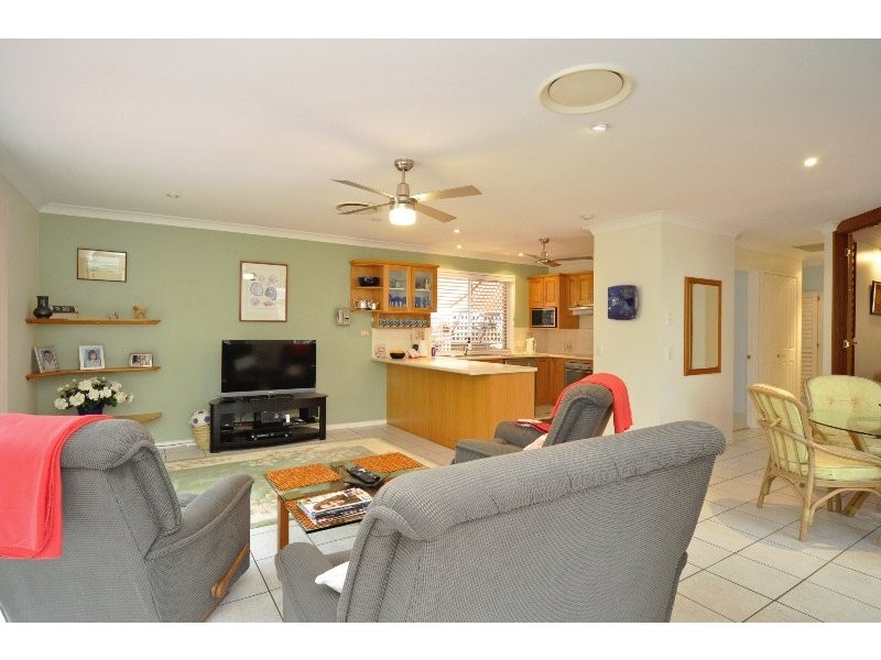 14 Ballybunyon Crescent, Hope Island QLD 4212