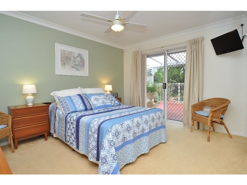 14 Ballybunyon Crescent, Hope Island QLD 4212