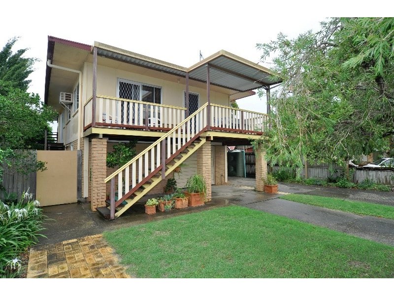 18 Teal Avenue, Paradise Point QLD 4216