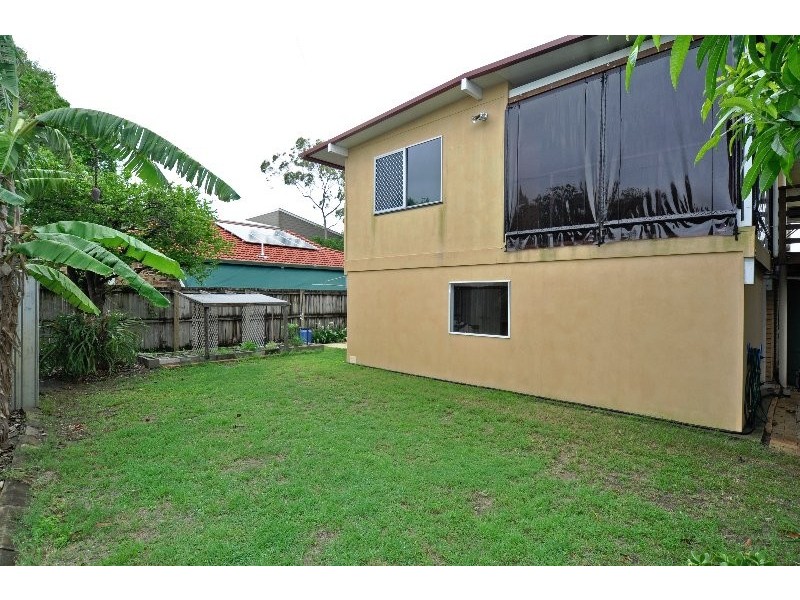 18 Teal Avenue, Paradise Point QLD 4216