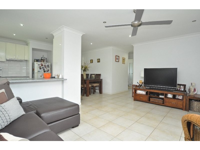 28 Burrinjuck Drive, Coombabah QLD 4216