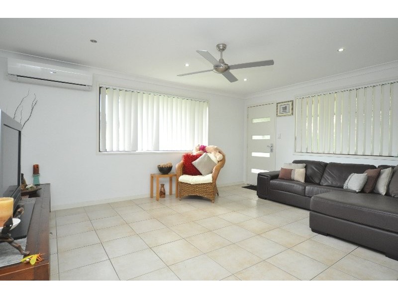 28 Burrinjuck Drive, Coombabah QLD 4216