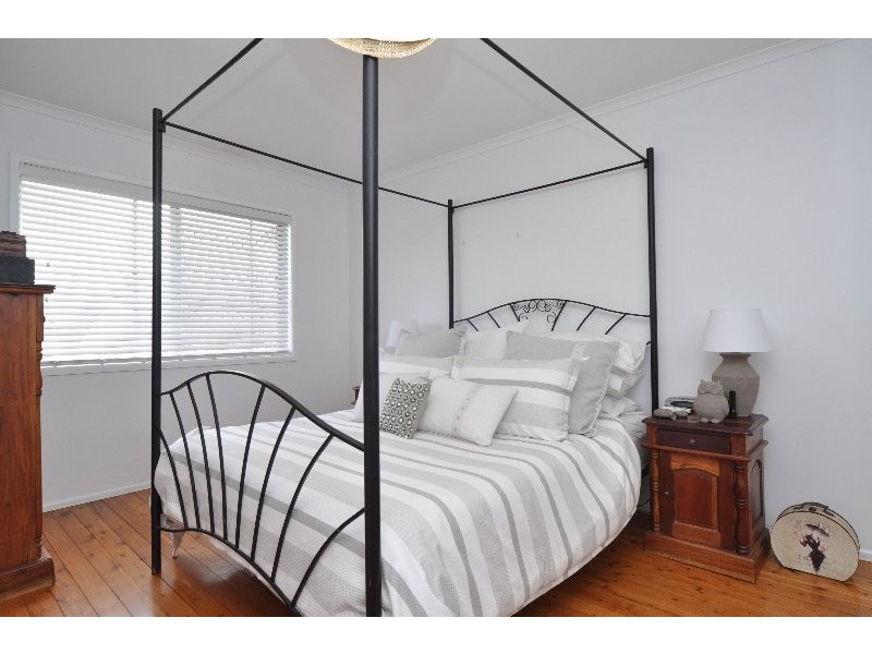 20 Eider Avenue, Paradise Point QLD 4216