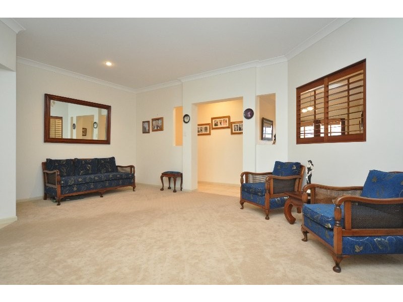 17 Eastpark Waters, Helensvale QLD 4212