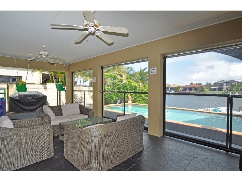 17 Eastpark Waters, Helensvale QLD 4212