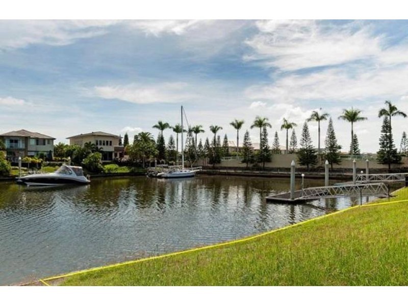 2173 Beaufort Way, Hope Island QLD 4212