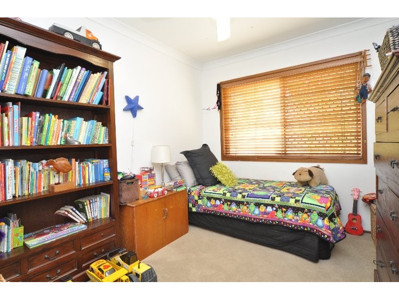 1/5 Davebill Court, Labrador QLD 4215