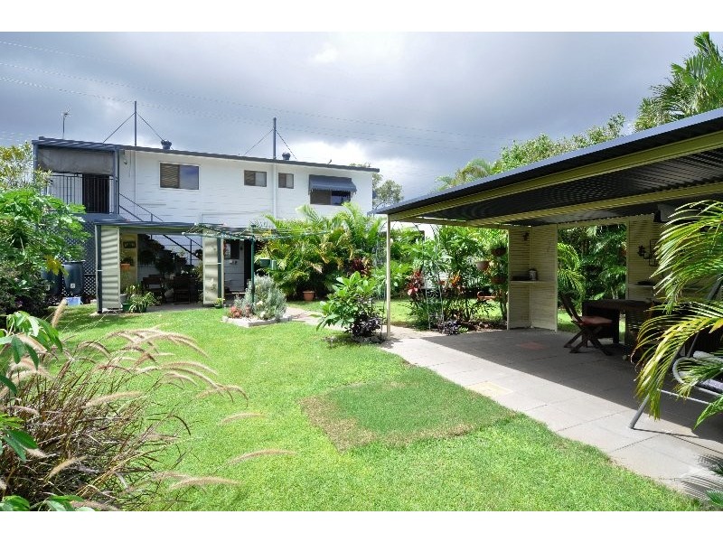 212 Oxley Drive, Coombabah QLD 4216