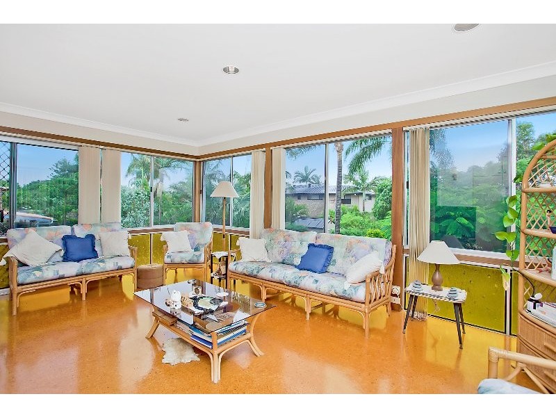 7 Runaway Bay Avenue, Runaway Bay QLD 4216