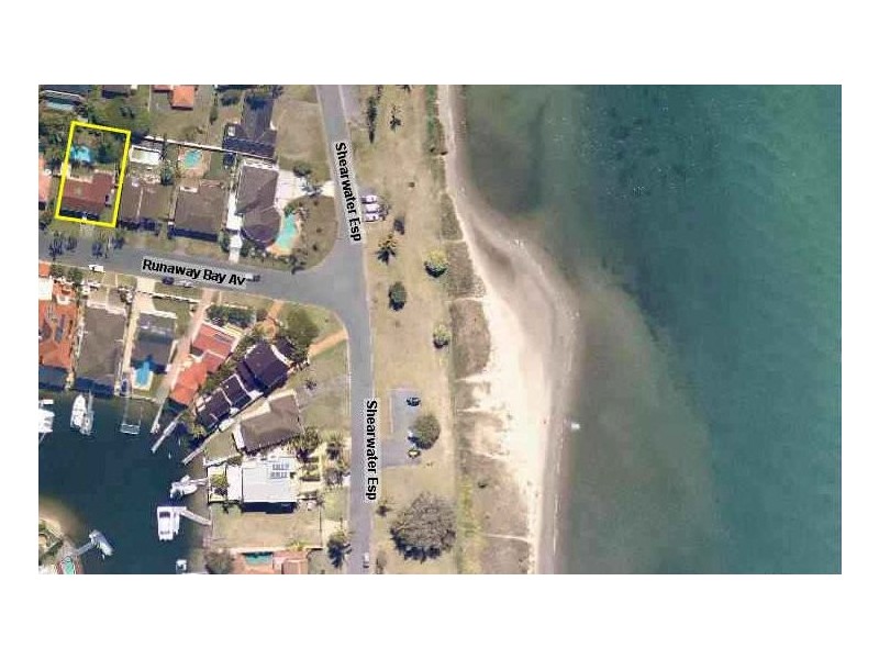 7 Runaway Bay Avenue, Runaway Bay QLD 4216