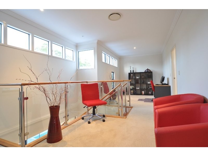 102 Compass Drive, Biggera Waters QLD 4216
