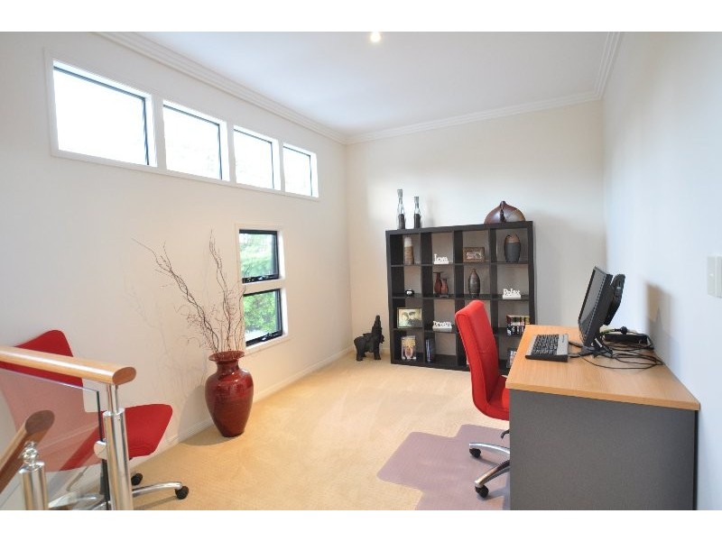 102 Compass Drive, Biggera Waters QLD 4216