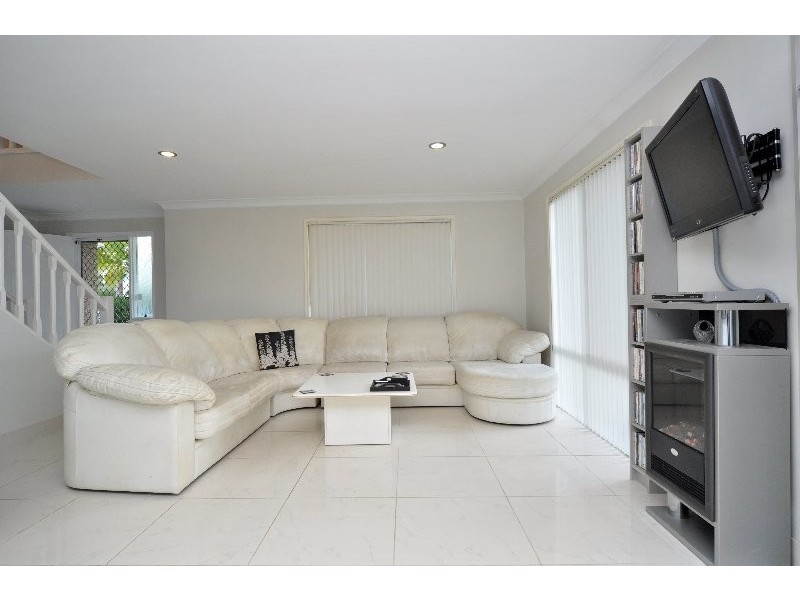 1/44 Esplanade, Coomera QLD 4209